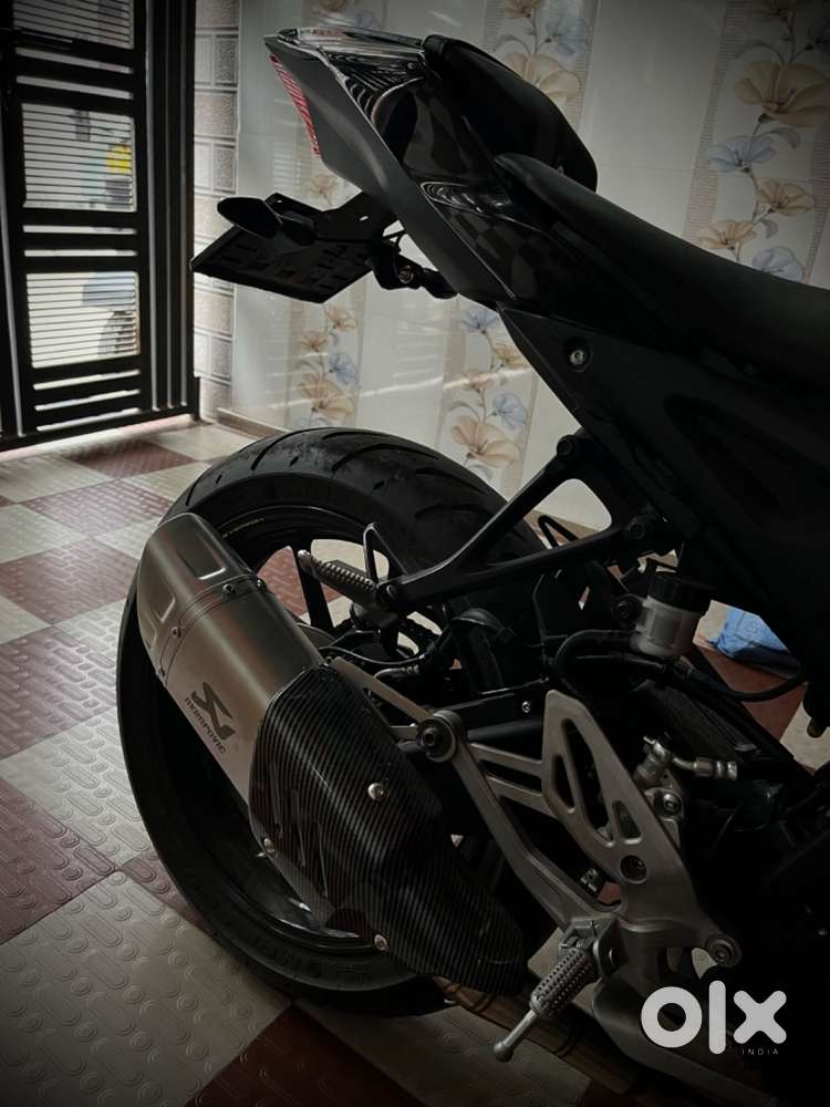 Akrapovic full sysytem r1m Exhaust