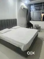 Hotel ka work hai