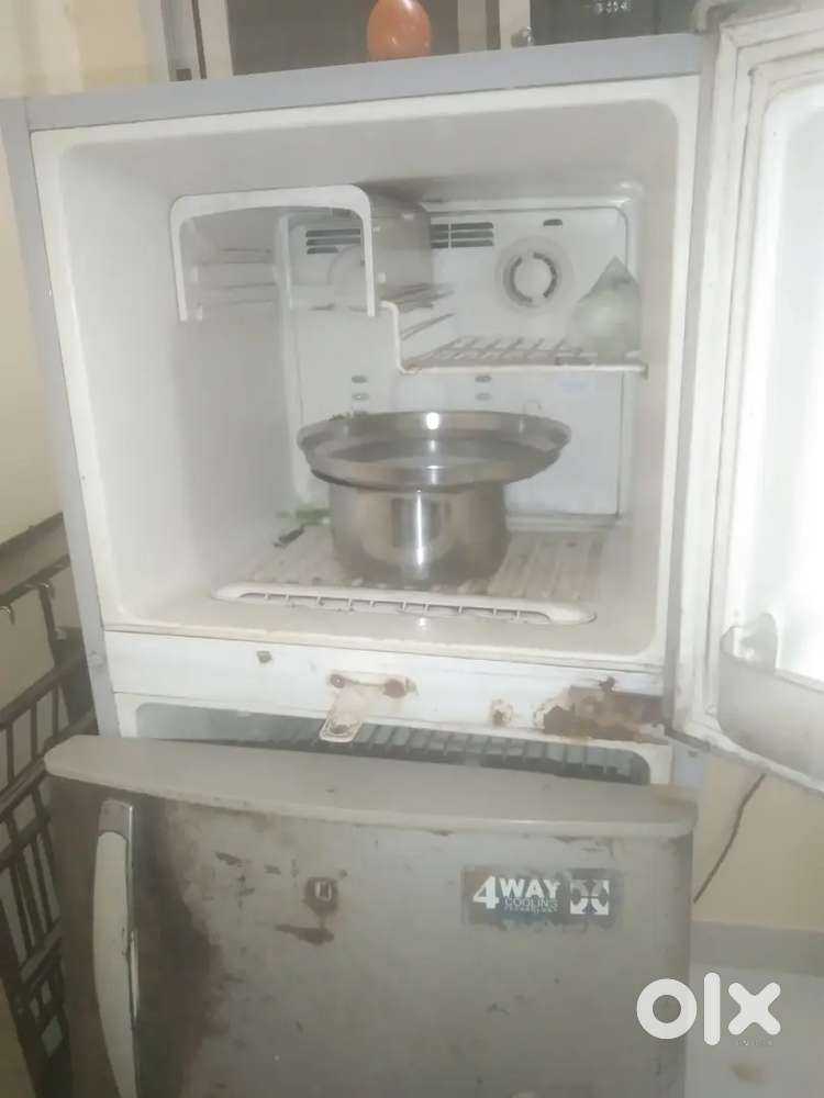 LG double door fridge old modal