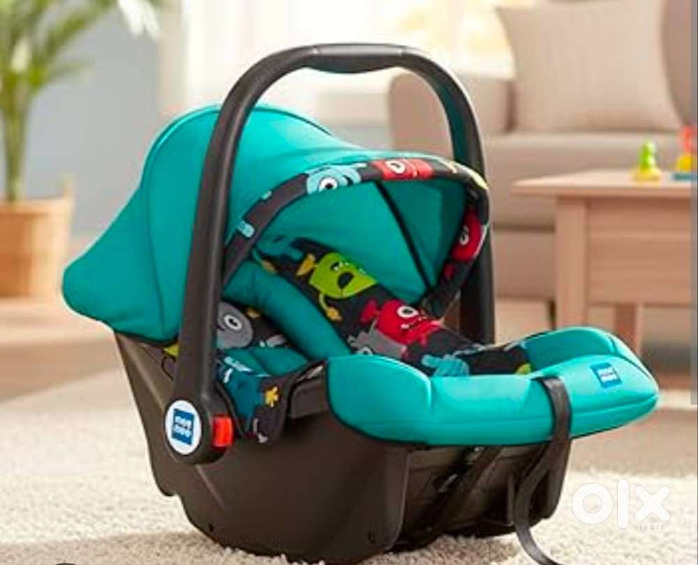 Mee Mee Baby Carry Cot Cum Car Seat