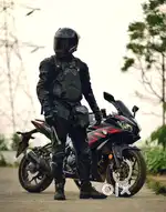 Yamaha R3 black