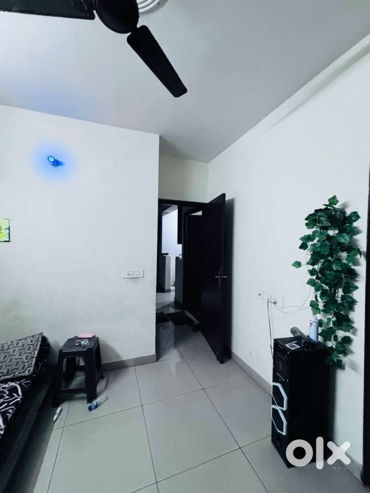 1 Bedroom available for Male