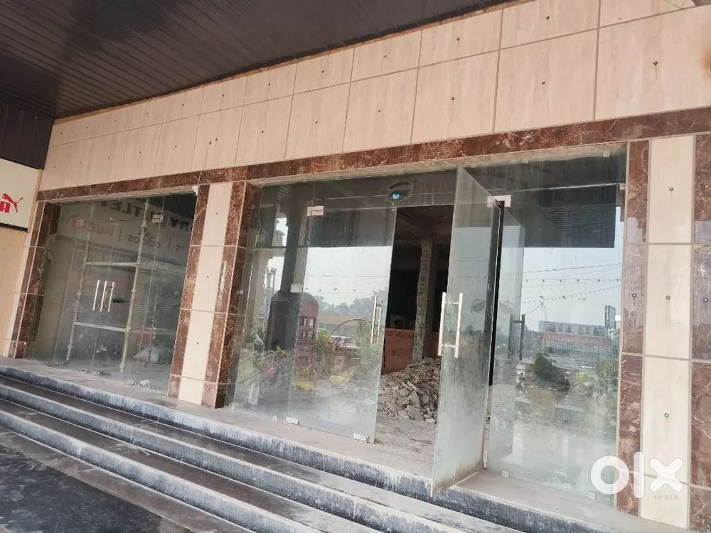 Space for rent for Call center, bank, showroom, office