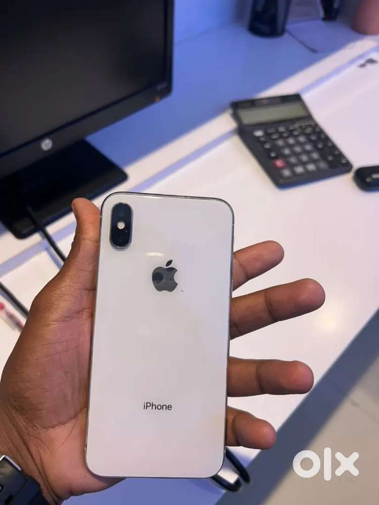 Clear iphone x in good condition not a single dent all clear iphone