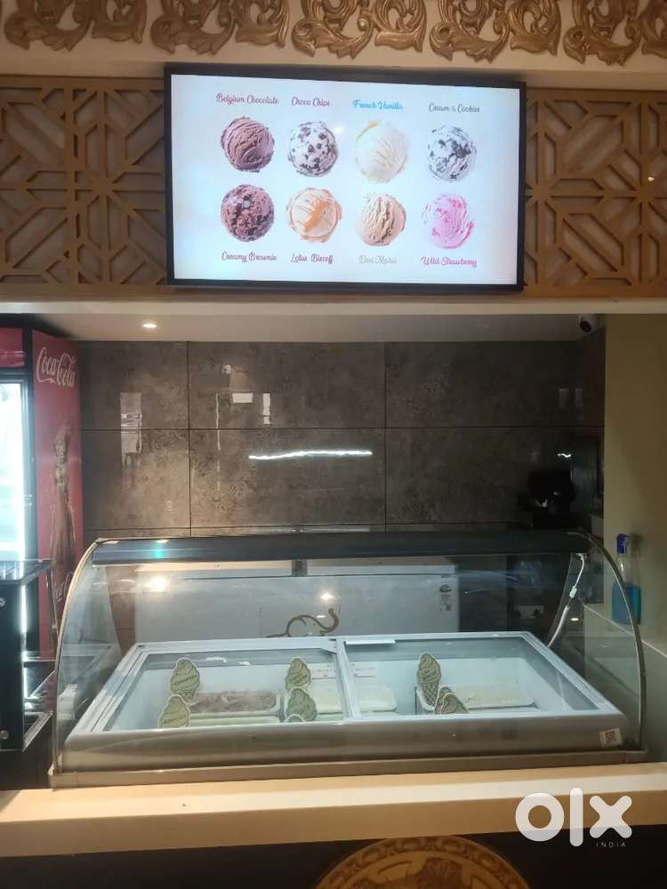 Santhi theatre icecream shop