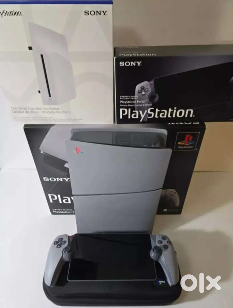 Sony Playstation 5 PS5 DISC EDITION 825GB Spider-Man Bundle BOXED