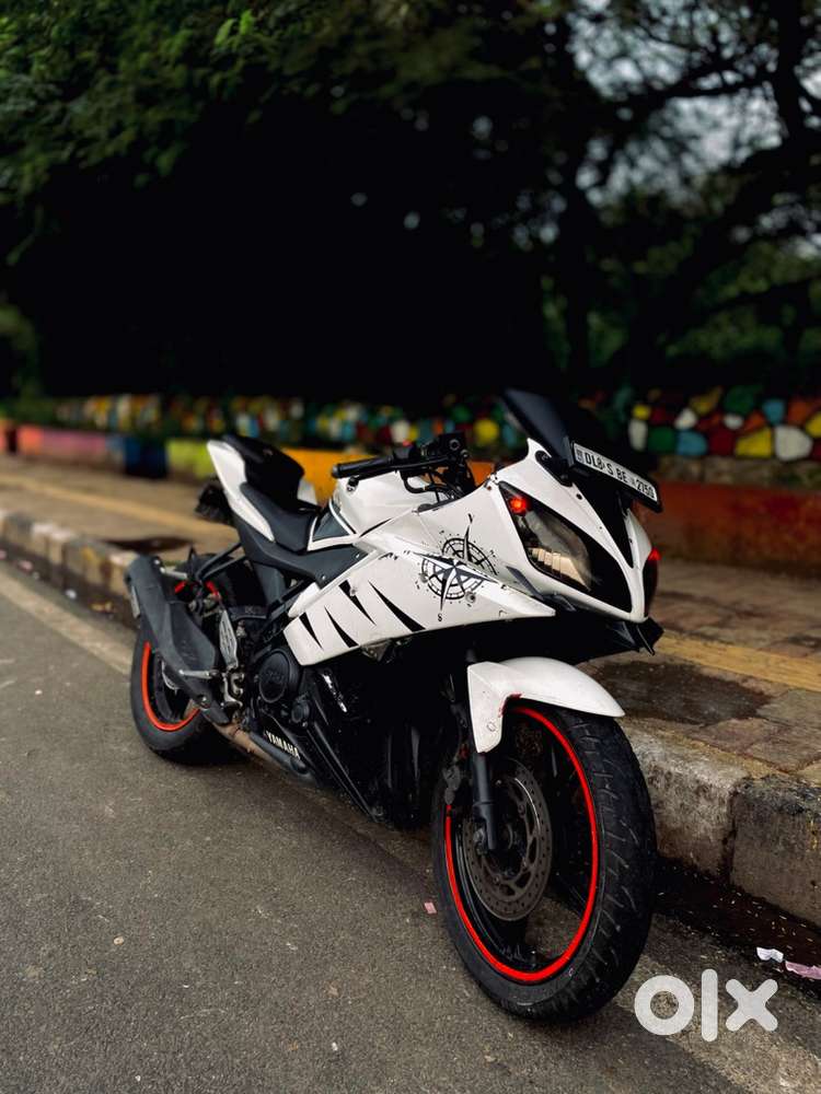 R15 v2   2012 modal