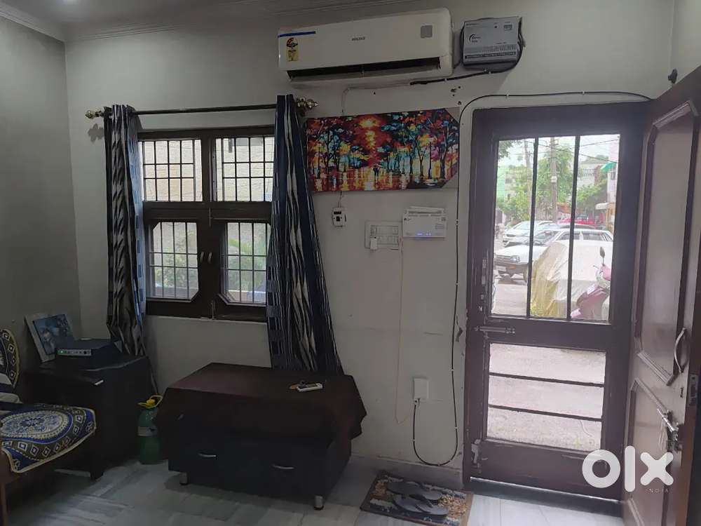 For sale lig flat ground floor sector 45