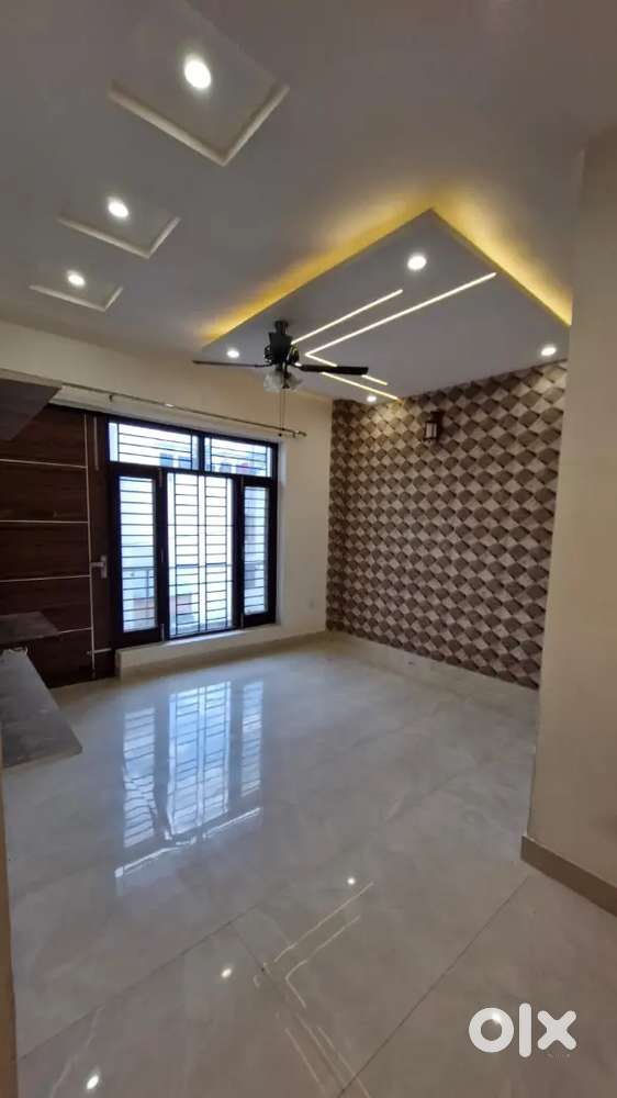 3 bhk 3 wash apartment gated colonynear main road