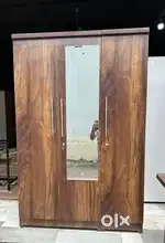 Straight Pattern 3 Door wardrobe