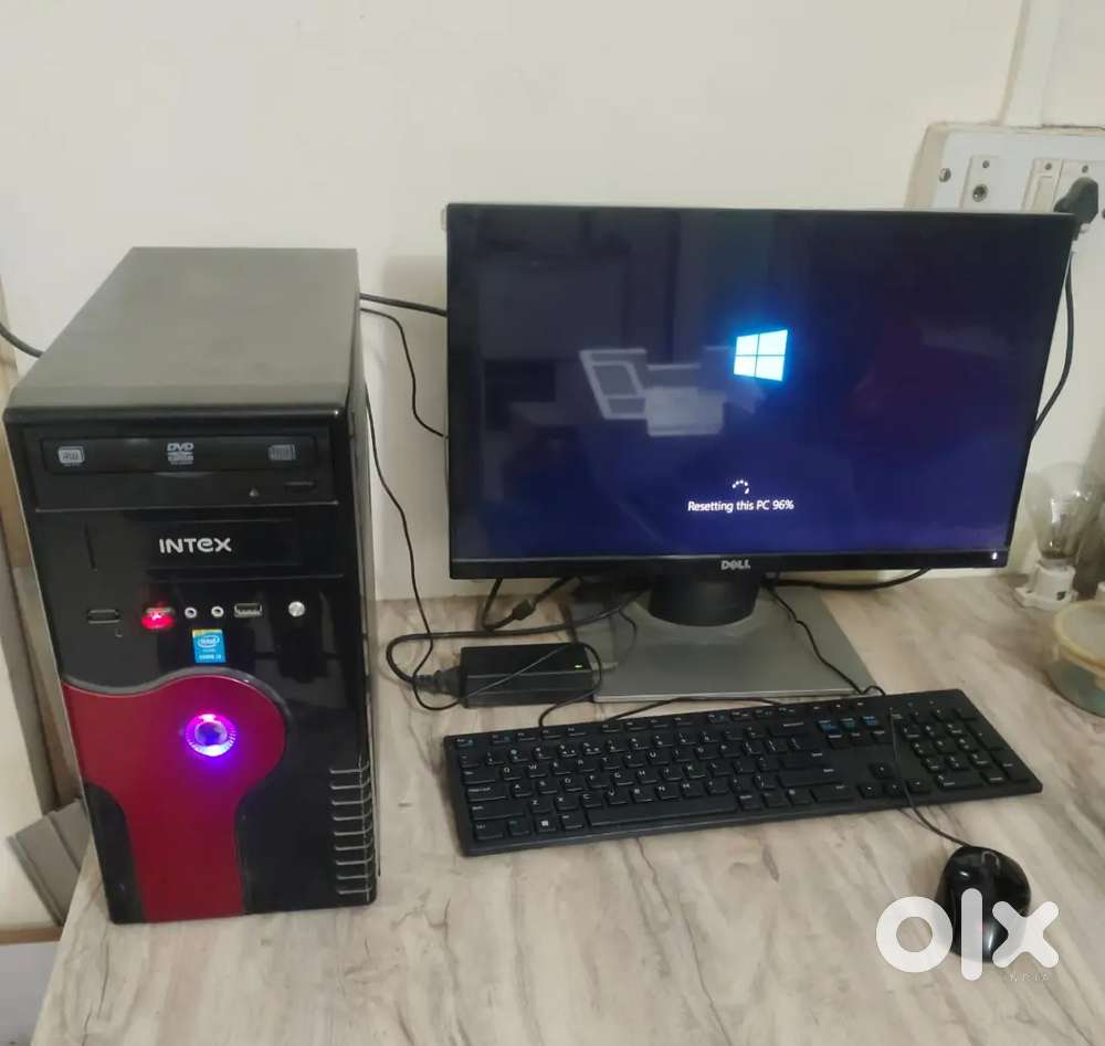 Dell monitor with PC, Mouse and Keyboard