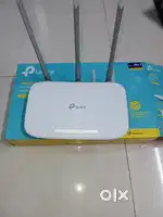 T P link WiFi Router