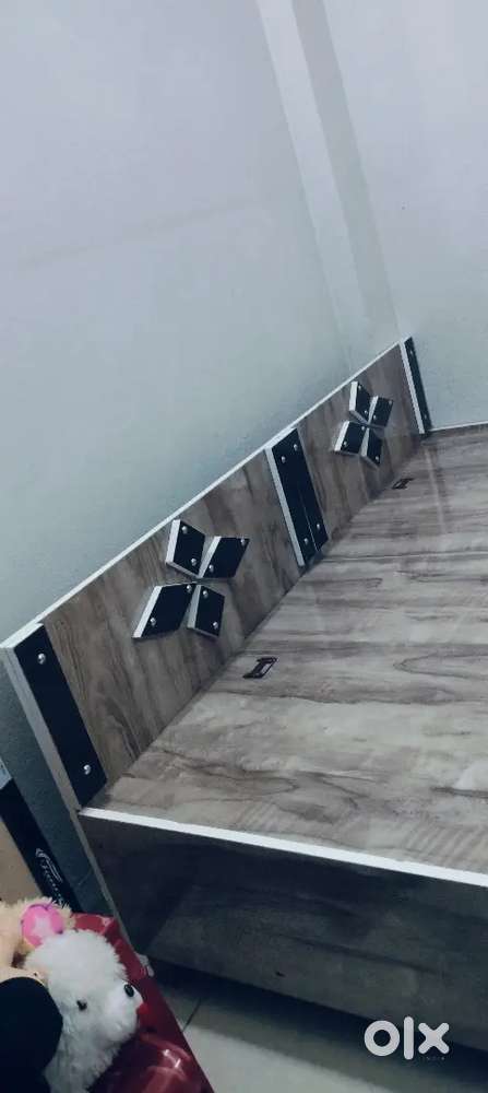 Only one month old 6*6 storage double bed