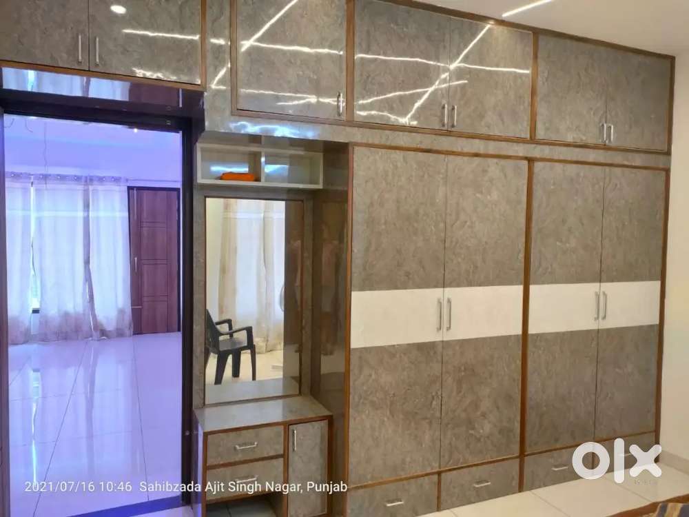 2bhk unfurnished House 100 gajj