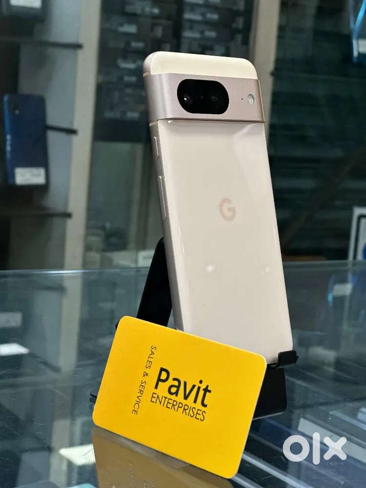 Google Pixel 8 128GB Going Lowest at just 29900 ONLY