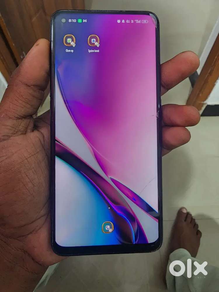 Oppo Reno 7 5g Mobile 8gb and 256gb Memory Mobile Is very Neat