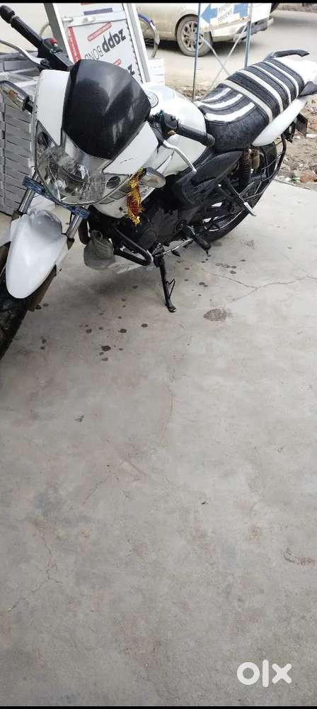 Katghar Lalgang me bike hai condition me hai