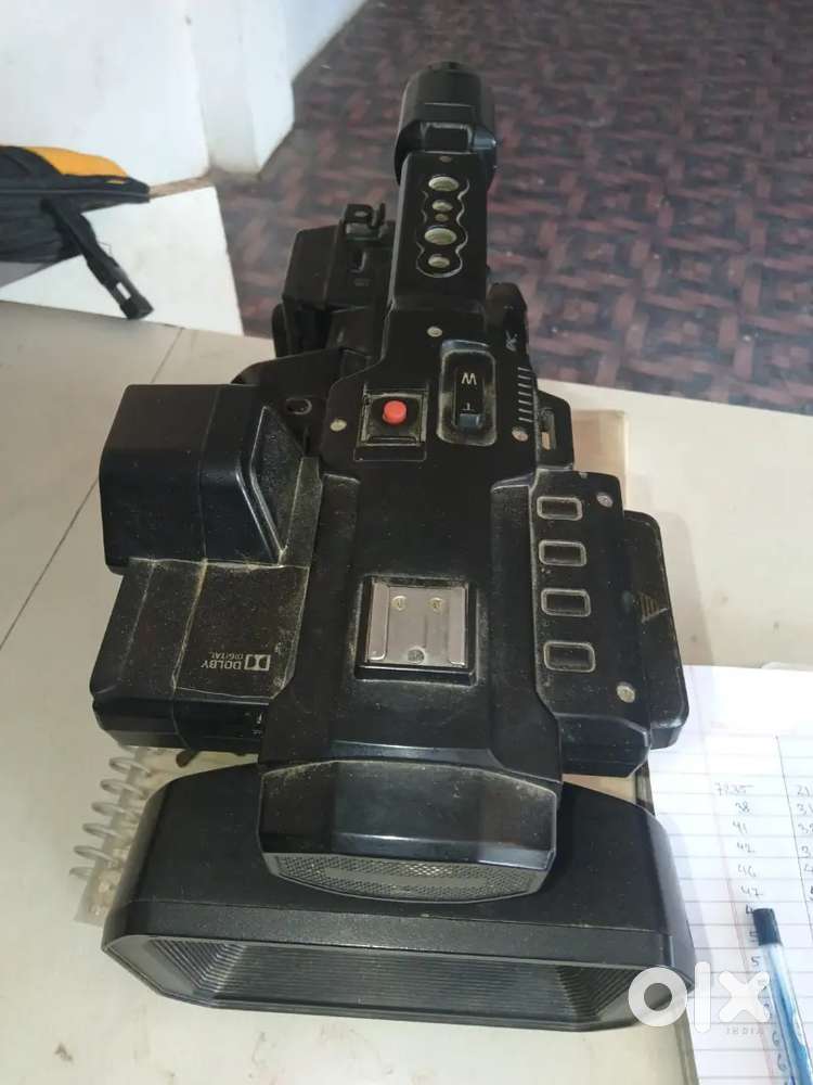 PANASONIC UX90 4K