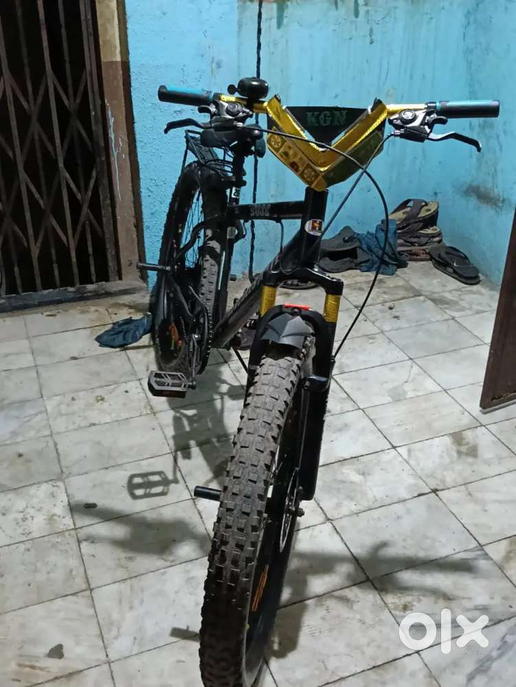 26 inc front and back dice break front shoker