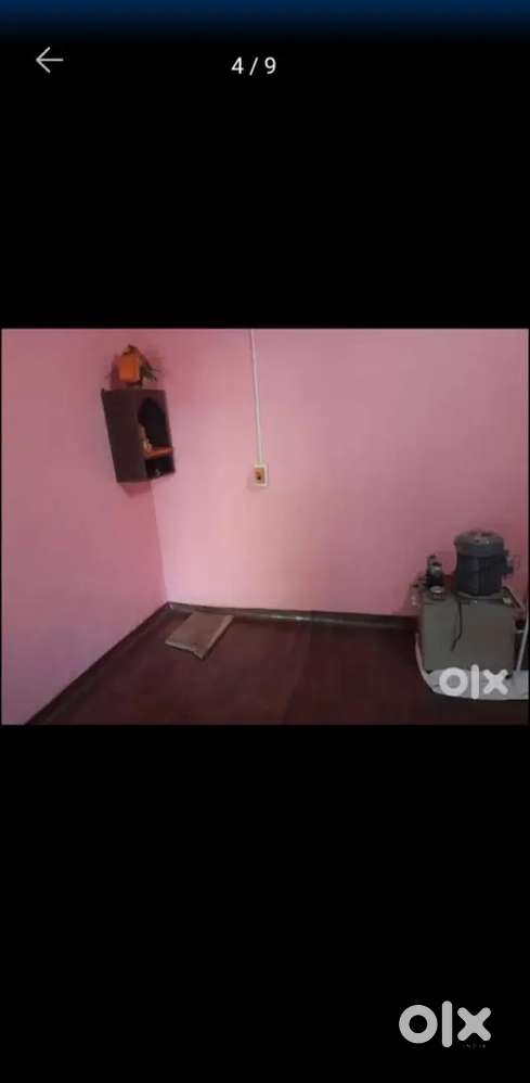 ROAD FACEING SHOP FOR RENT WITH PARKING AND PORTICA USED FOR BUSINESES