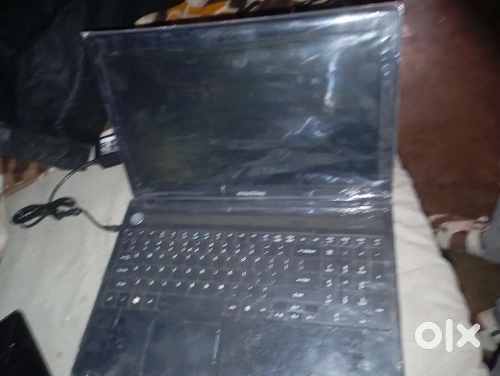 E machine laptop  i3