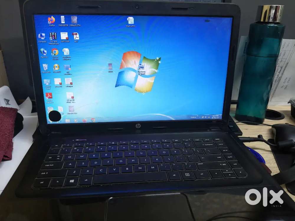 HP laptop want to sell , in working , only black spot on screen