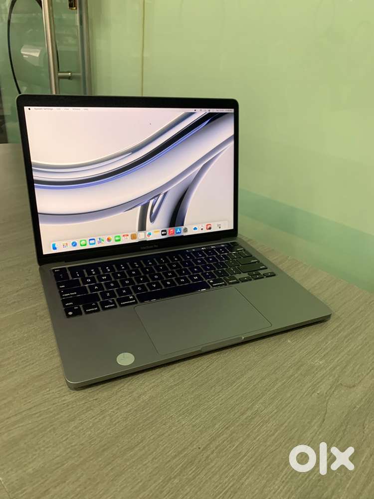 Apple MacBook Pro A2338 M2 8GB 256GB TouchBar Warranty