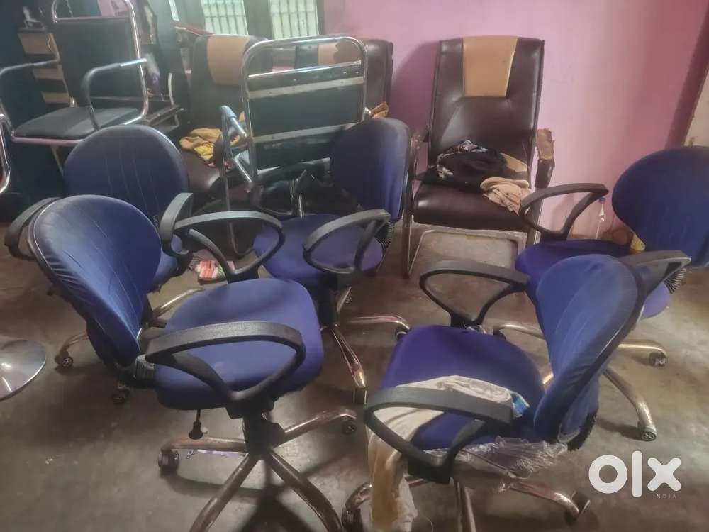 Chairs selling