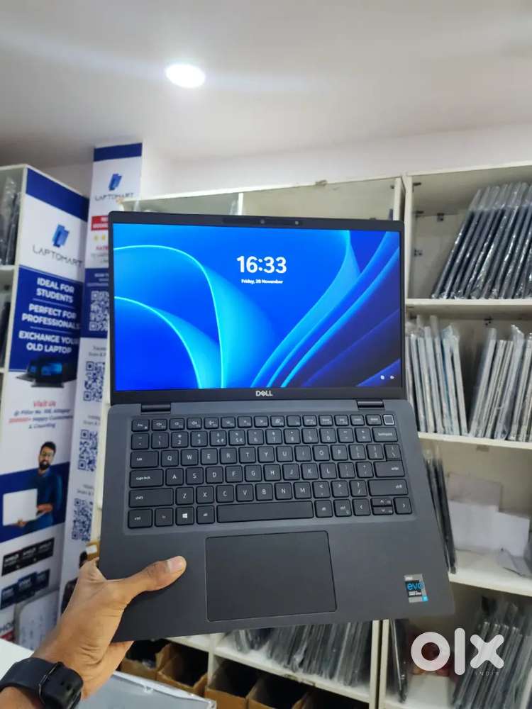 Slightly Used Laptop Dell 7420 i7-11th Gen 16GB RAM 512GB SSD Free Bag