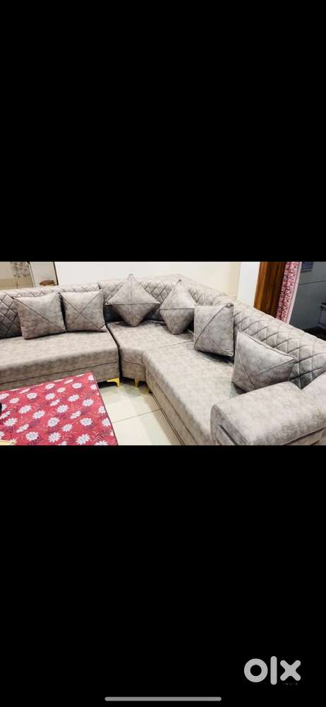 7seeter brand new sofa set