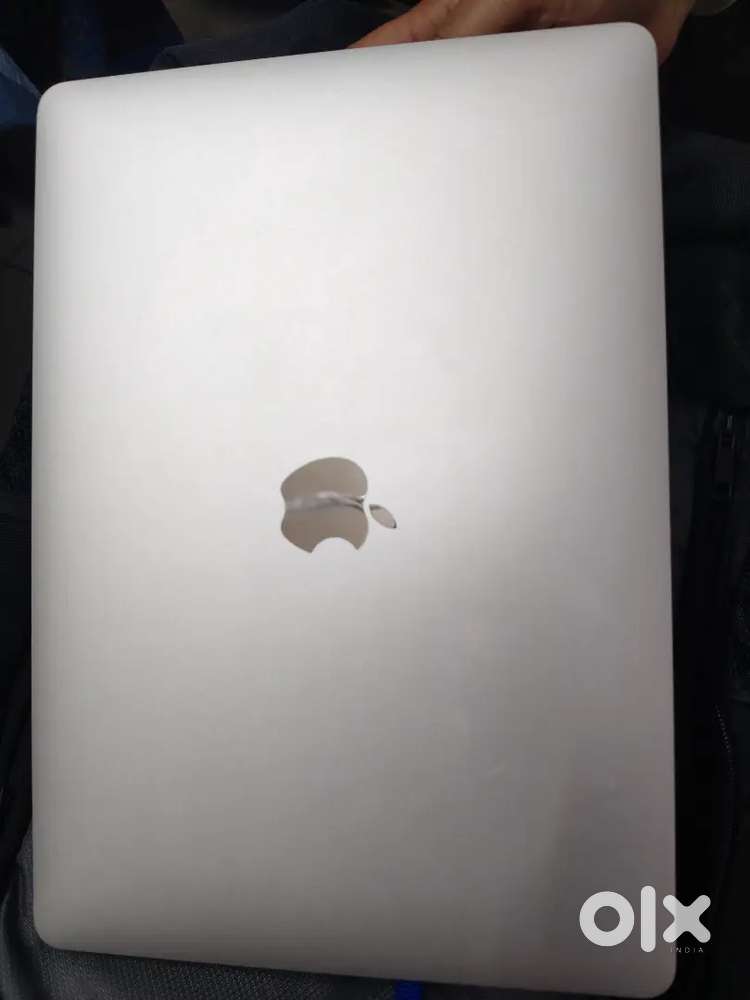 Apple MacBook Air (13.3 inch, M1, 8GB, 256GB, macOS Big Sur)