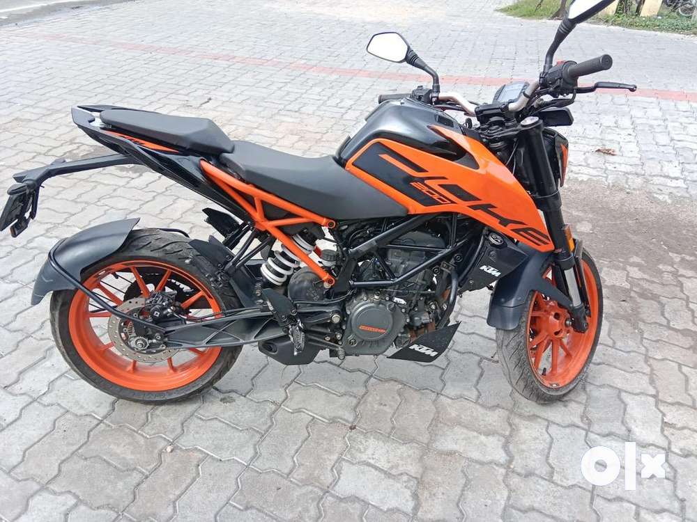 Duke 200. Orange