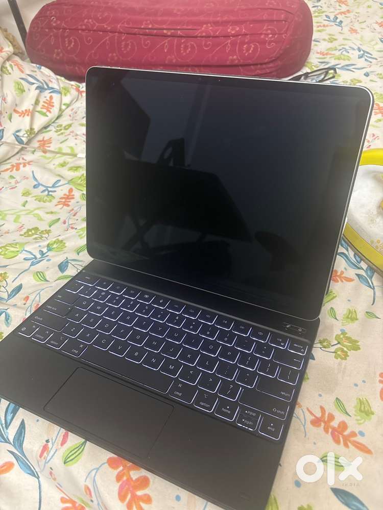 Ipad keyboard, type case, Air 13”