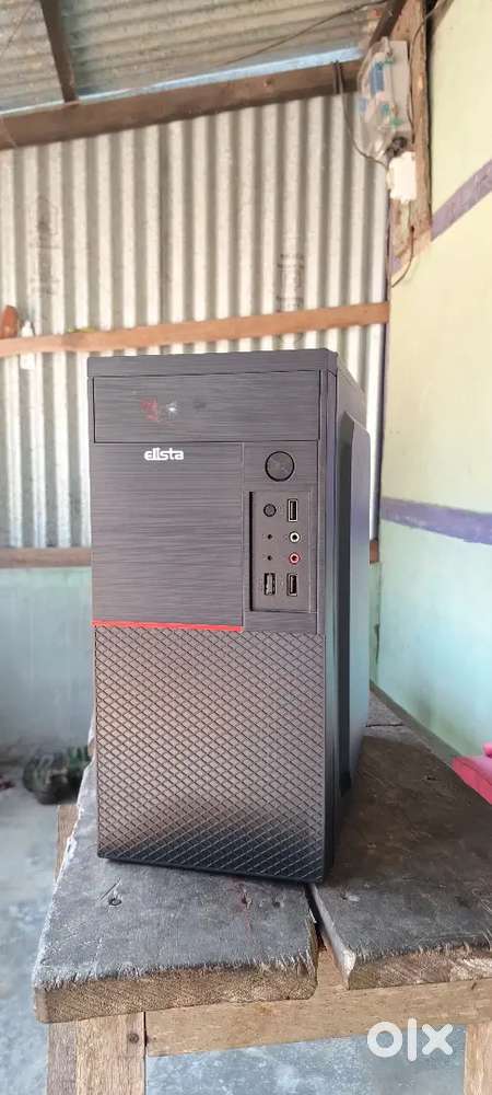 CPU 8GB  256GB SSD  Free keyboard and mouse also