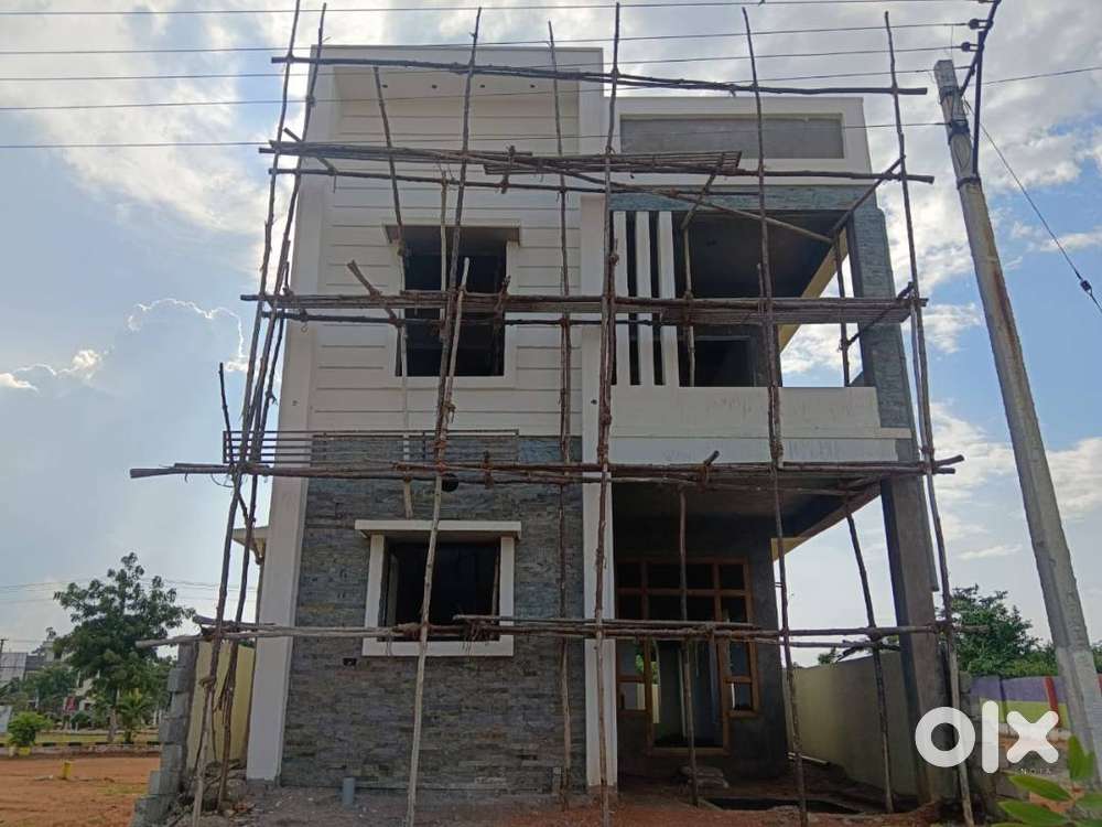 Duplex   house for sale in gated community