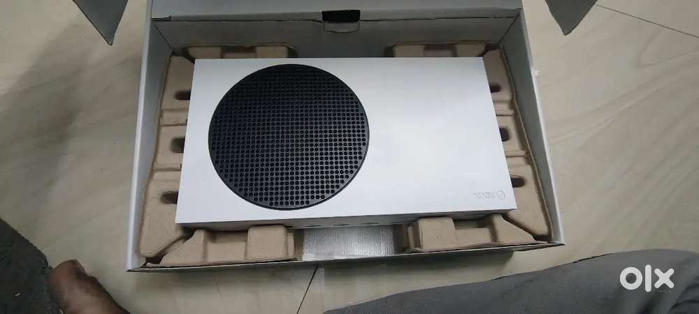 Xbox series s 512 ssd brand new condition