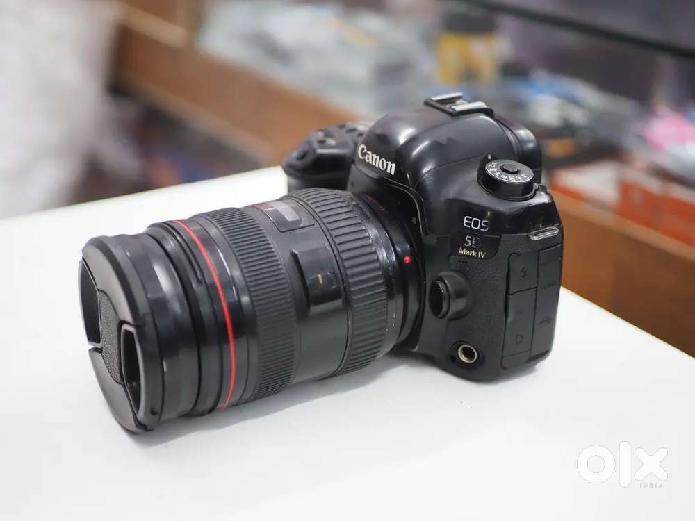 Canon 5d mark iv with 24-70 F2.8 USM lense