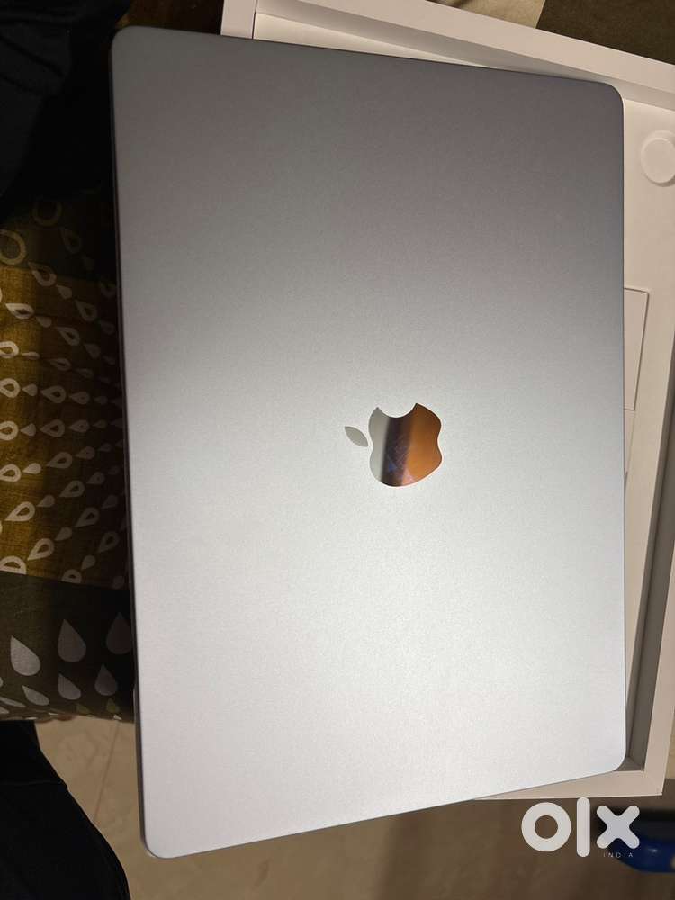 Brand new Apple macbook air M4 15.3” inches , 16gb 256 gb