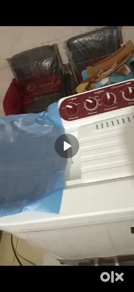 Whirlpool semi automatic washing machine