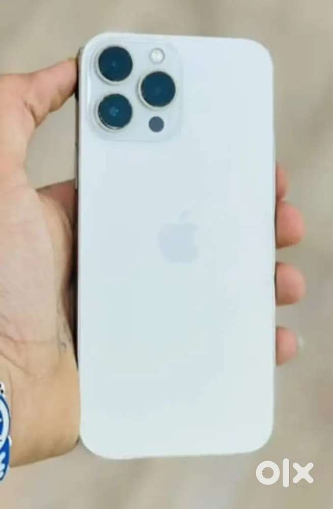 Selling my Iphone 13 Pro Max available Refurbished For Sale
