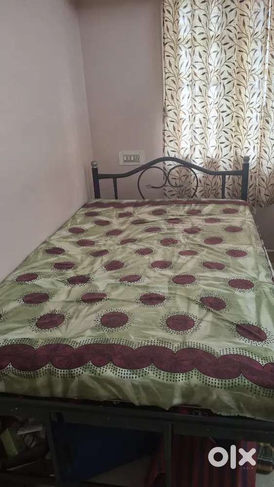 Double cot with mattress, Chairs (2)