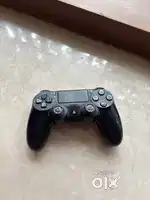 playsation 4 joystick black colour
