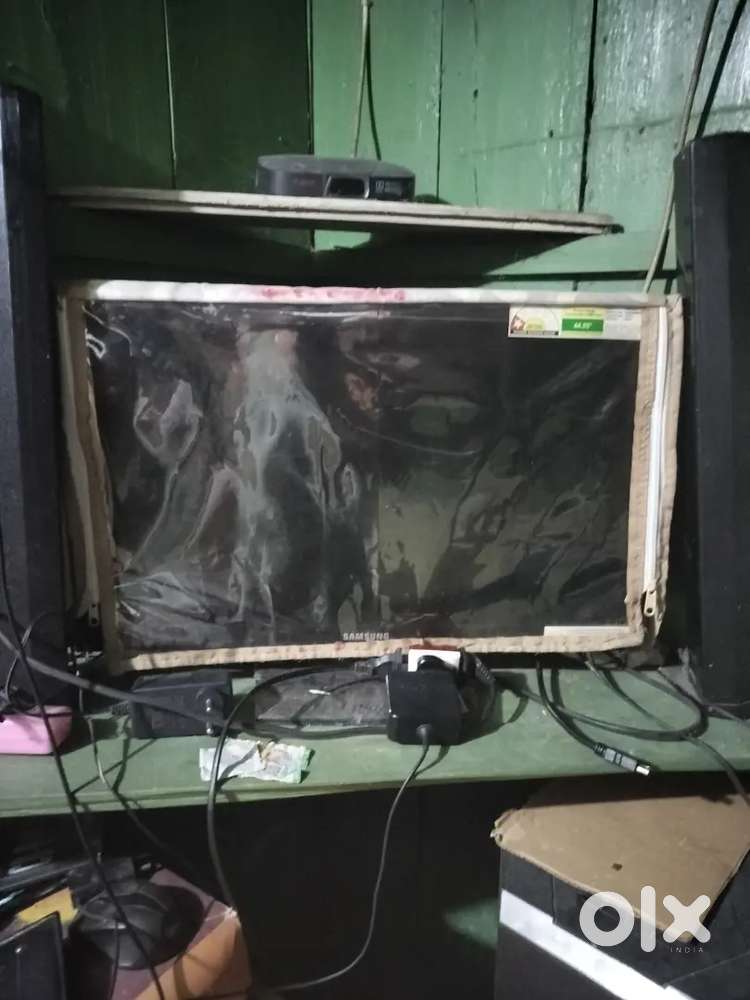 Samsung LED TV 28