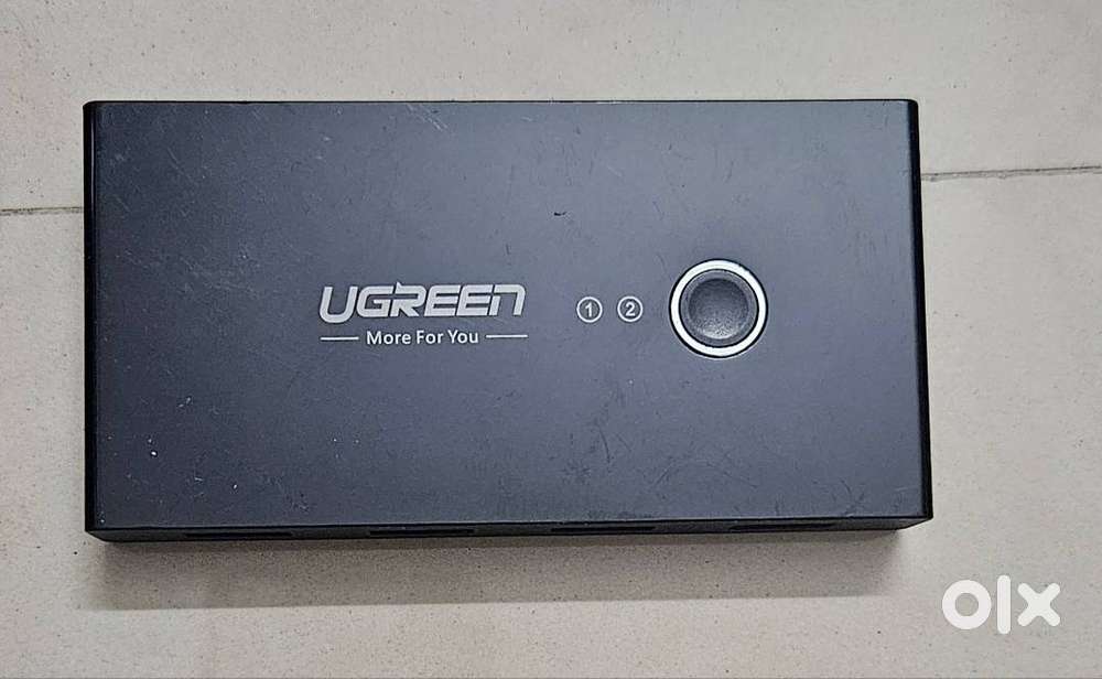 UGREEN KVM switch - like new
