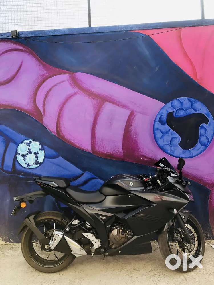 Gixxer sf 250.