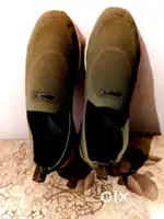 Walking shoes