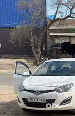 Hyundai i20 2014 push button