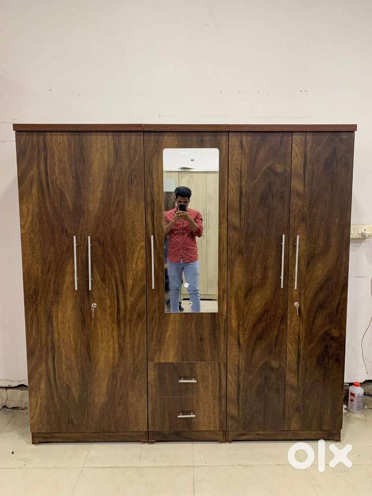 PREMIUM QUALITY OF 5 DOOR WARDROBE WITH FREE DELIVERY