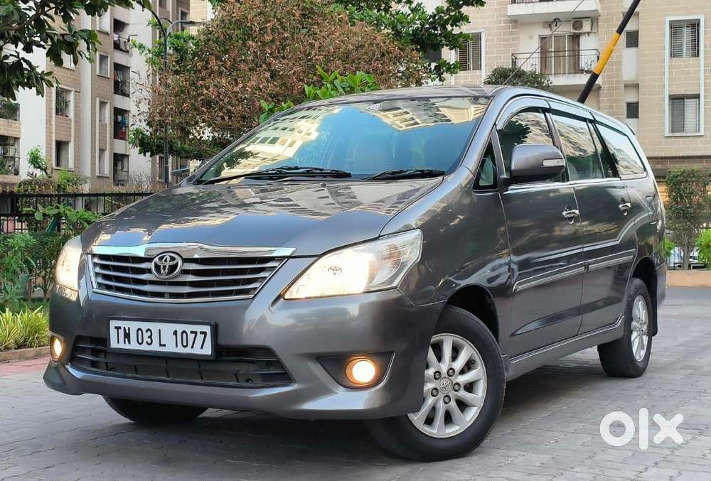 Toyota Innova 2.5 V 7 STR, 2013, Diesel