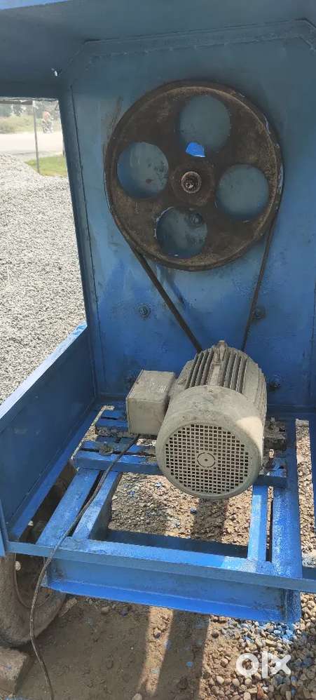 Concrete mixer machine